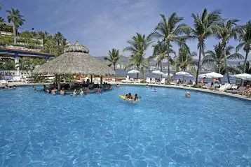"Park Royal Beach Acapulco resort overlooking the Pacific Ocean, nestled in Playa Guitarrón".