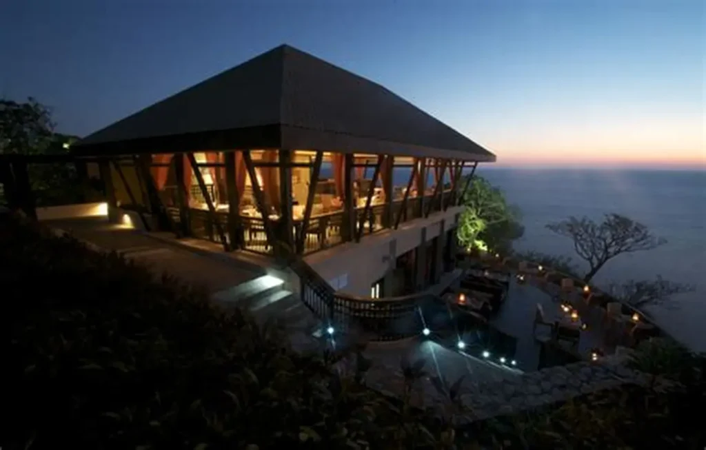 Cliffside villa at Banyan Tree Cabo Marqués with private infinity pool overlooking the Pacific.